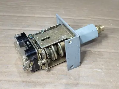 USED ALLEN-BRADLEY 836-C8