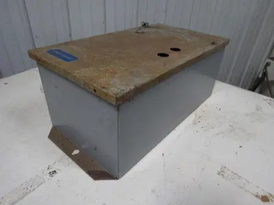 Joslyn Clark T13U034-76 Size 4 Motor Starter W/Enclosure & Transformer 100Hp