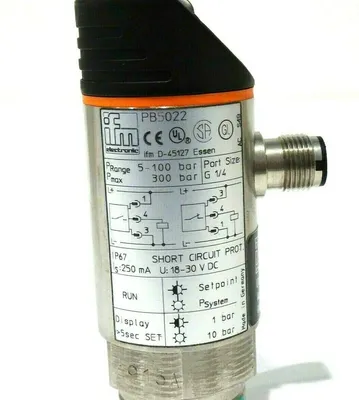 NEW EFECTOR PB-100-SBR14-HFPKG / US // V PRESSURE SENSOR PB5022