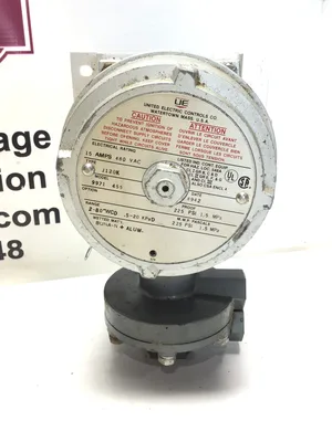 United Electric Controls Co. J120K  Differential Pressure Switch 9971 455