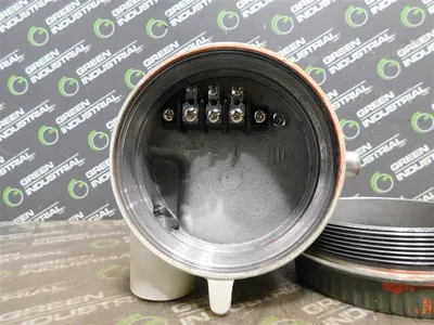 USED JOHNSON CONTROLS YF102
