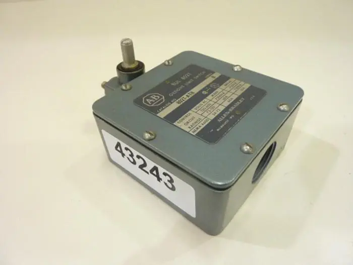 Used ALLEN BRADLEY 802T-ATH SER B Relays & Switches Michigan US | Ideal Machinery #579583