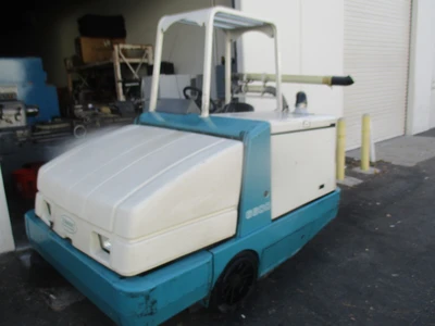 USED TENNANT 6600
