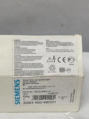 New | in-Stock SIEMENS 3SB3 500-4BD01 Miscellaneous Equipment (Electrical & Power) | Surplus Asset Holdings #1191105