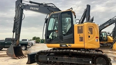 USED 2024 Deere 135 P-TIER