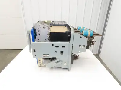 General Electric AKRU-4A-30 AK Ser Air Circuit Breaker 800A 600V Microversa Trip