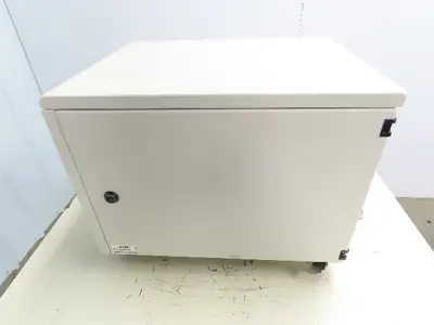 Jun-Air 600-5M Oilless Compressor Vacuum Pump 5L .67Hp 230V 120PSI Quiet Cabinet