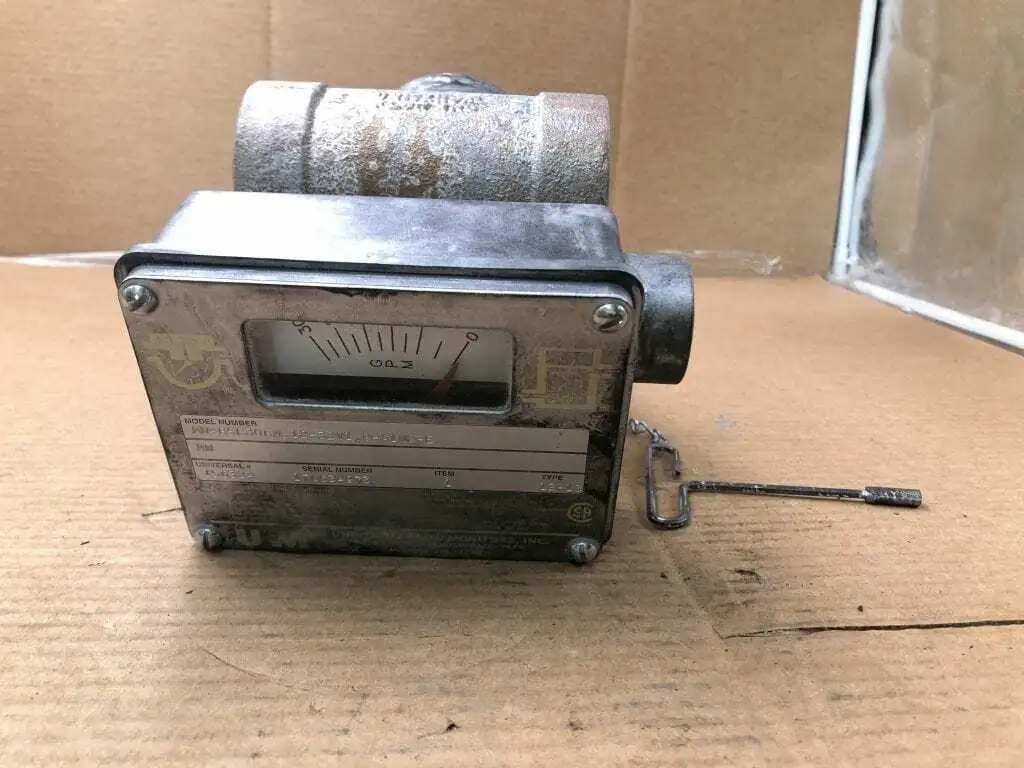 Universal Flow Monitors MN-BSE30GM-12-32V1.0-A1ND-E 1″ Flow Meter 0-30GPM