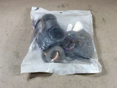 NEW MERITOR 8042