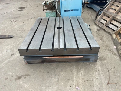G & L Air Lift 4' x 5' Rotary Table