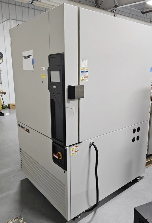 2016 THERMOTRON S-32-8200 TEMPERATURE/HUMIDITY CHAMBER Environmental Chamber | Tekmart International Inc.