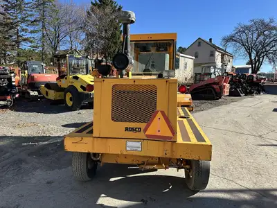 Used 2005 ROSCO SWEEP PRO Street Sweeper New York US | Abele Tractor #1343047