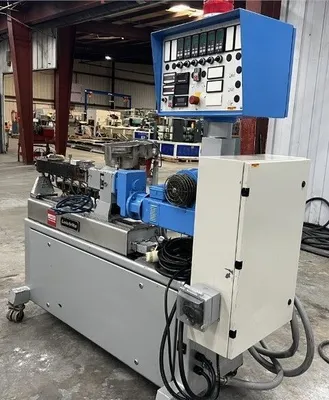 1994 LEISTRITZ MICRO 18 Extrudeuse à double vis co-rotative | Perry Equipment (5)
