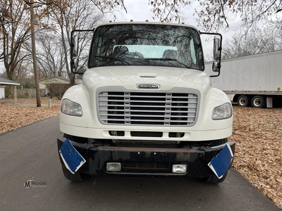 Used 2015 FREIGHTLINER BUSINESS CLASS M2 106 Reefer Trucks Tennessee US | Moore Equipment #1516697