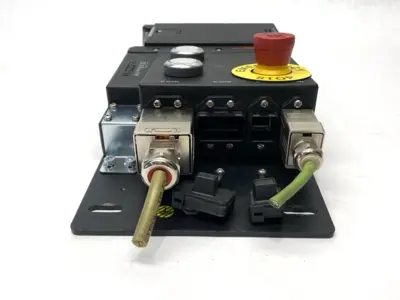 USED EUCHNER MULTIFUNCTIONAL GATE BOX 121855 MISSING THREADED PLUG