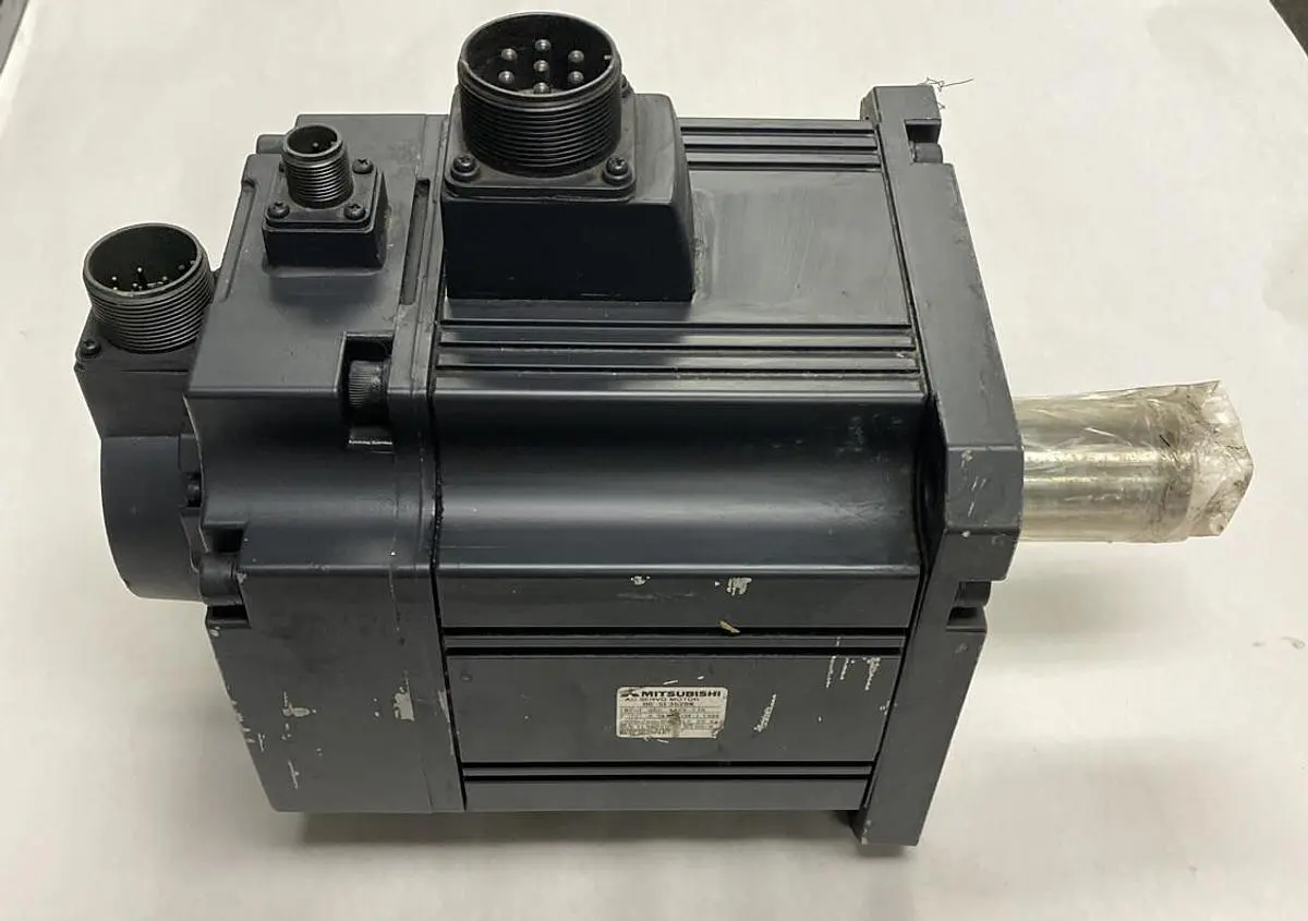 Used MITSUBISHI HC-SF352BK Industrial Controls | Surplus Asset Holdings #1221149