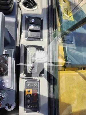 USED 2023 XCMG XE35U