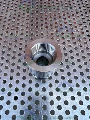 NEW CHEMGLASS TH-0707-022LP STAINLESS STEEL ADAPTER 1" BEADED PIPE TO 1" NPT FEMALE