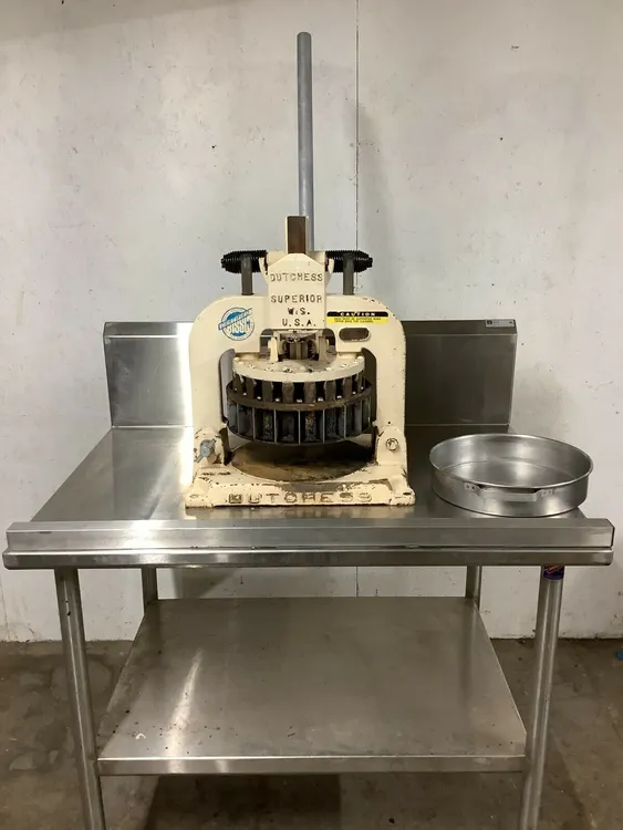 Used _UNKNOWN_ _UNKNOWN_ Dough Dividers Michigan US | Grocery Equipment Sales #1068921