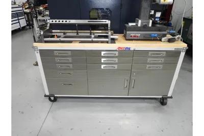 Used _UNKNOWN_ _UNKNOWN_ Vertical Machining Centers Michigan US | Thompson Auctioneers #1520904