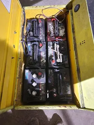 USED CUSHMAN TUG