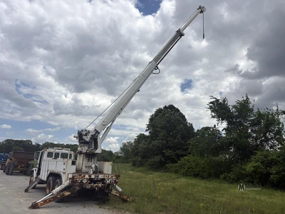 Used 2001 FREIGHTLINER FL80 Bucket (boom) trucks Tennessee US | Moore Equipment #1517283
