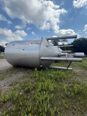 Used 2010 MUELLER 8,300 GALLON Stainless Steel Tanks New Jersey US | Perry Equipment #871223