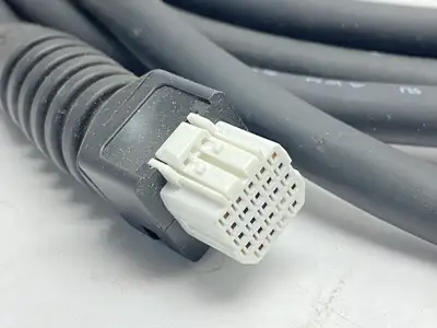 USED IAI MOTOR ENCODER CABLE 3M ED-103-2-010-G-030-3
