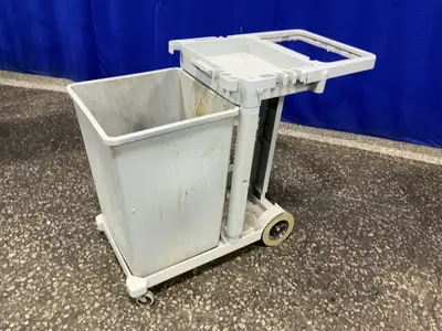 Used RUBBERMAID _UNKNOWN_ Miscellaneous MRO Ohio US | HGR 24 #1516947