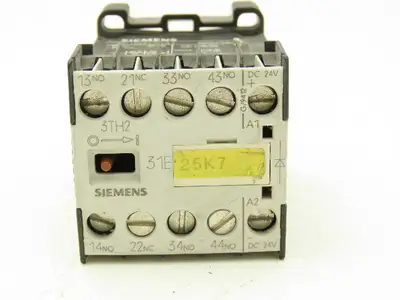 Siemens 3TH2031-0TB4 Contactor 3NO+1NC 600VAC 1.5kW