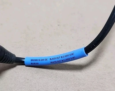 NEW KEYENCE EZ-12M
