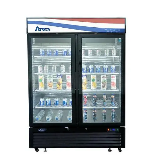 Swing door upright display refrigerator