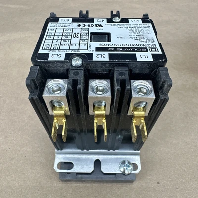 NEW Square D 8910DPA33V09Y125Y135Y234Y239