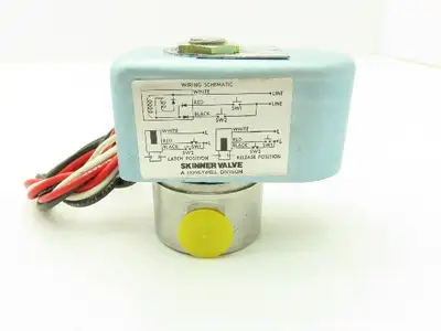 Honeywell Skinner V5RAM44480 Solenoid Valve 120VAC 100 PSI 1/4" NPT (NC)