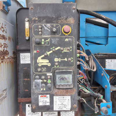 USED 2014 Genie S-65