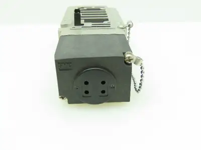 SMC SPF0281R-03-D Pneumatic Solenoid Valve Subplate 3/8"NPT  4/5 Port LOT OF 5
