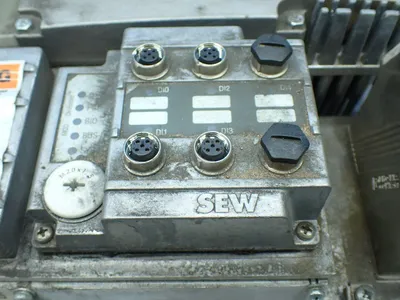 Used SEW EURODRIVE MQD32A/MM30C/Z38G0/AGB1 PLC Input & Output Ohio US | HGR 24 #838776
