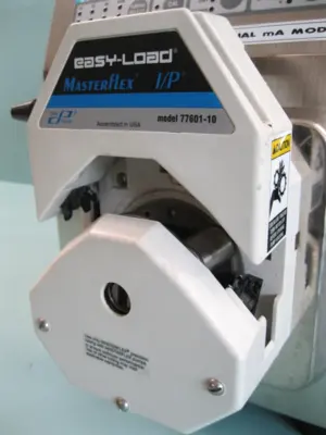 Cole-Parmer Masterflex I/P Digital Console Drive w 77601-10 Pump Head P21