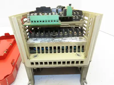Magnetek CIMR-G5M41P5 Electric Motor Drive Impulse 460V 0-400Hz 6.1A