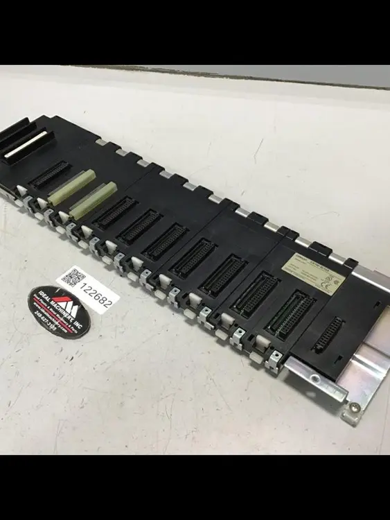 Used OMRON CS1W-BI103 PLC Chassis Michigan US | Ideal Machinery #878693