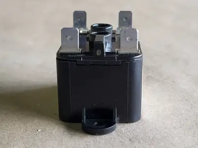 NEW TYCO ELECTRONICS 9400-01Q180