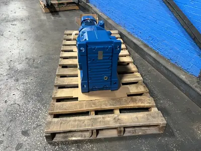 Used SEWEURODRIVE KAZ127 R87 DRN132M4/BE11HR Motors (misc) Ohio US | HGR 24 #1513496