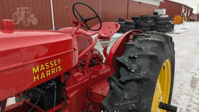 USED 1952 MASSEY-HARRIS 44GR