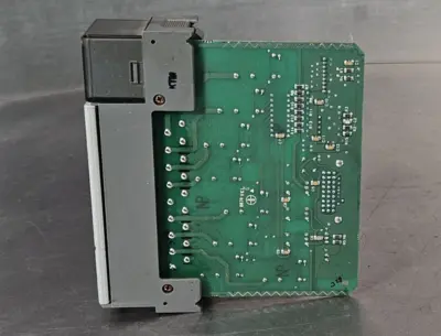 Allen Bradley 1746-0X8 SerA SLC500 Output Module (BIN733)