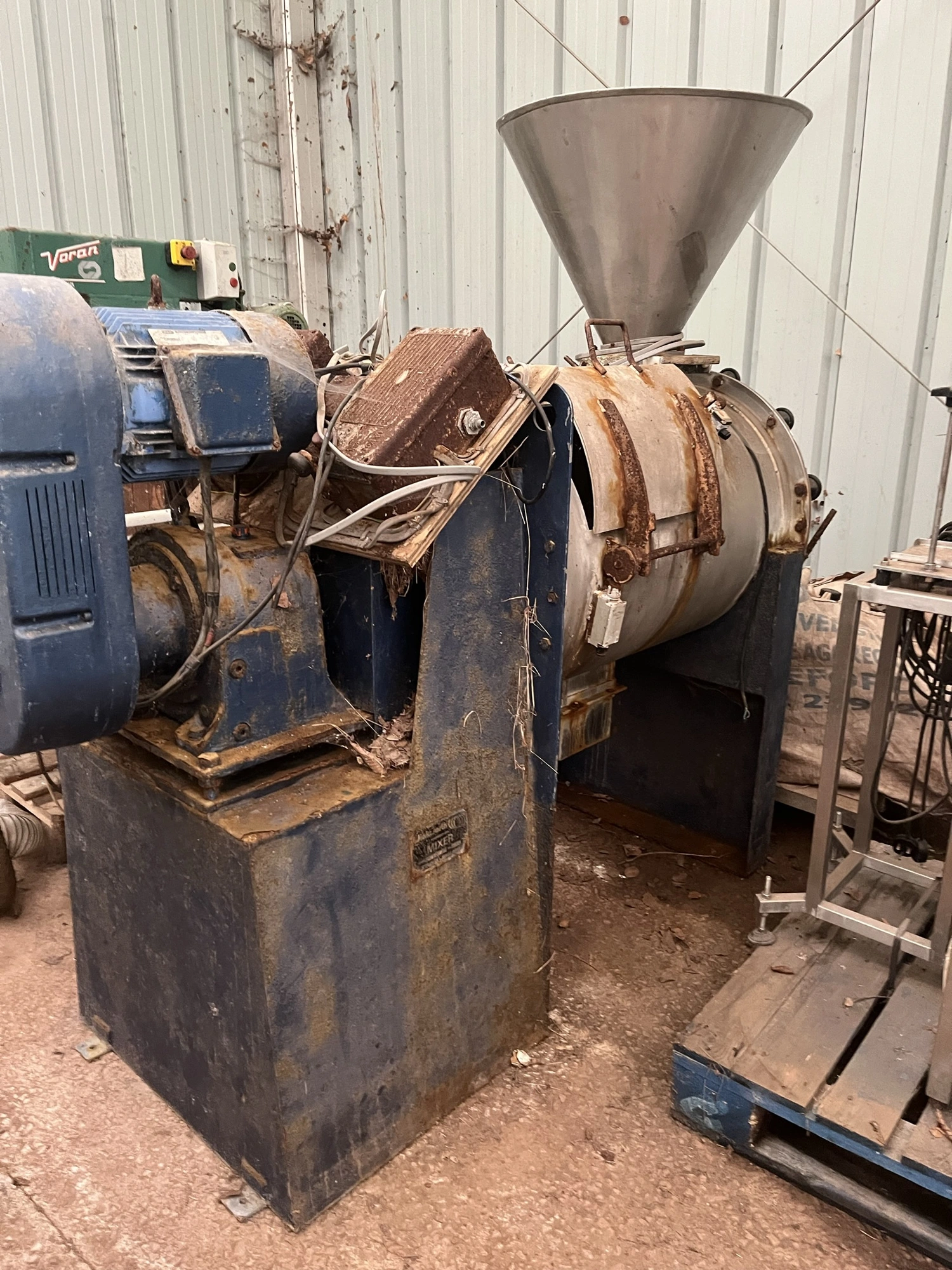 200L Winkworth S/S High Speed Tee Arm Paddle Shear Mixer Type RT200 5.5 Kw