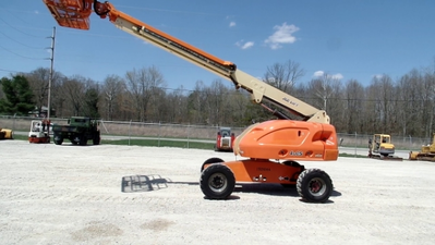 USED 2016 JLG 400S