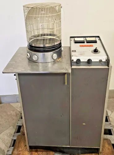 Used Varian _UNKNOWN_ Vacuum Pumps California US | Amiron Machinery #735770