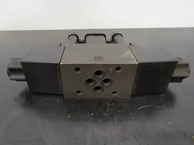USED PARKER FILTRATION D1VW4CNYC4 70