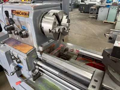 18" x 60" HWACHEON Engine Lathe, Model HL-18