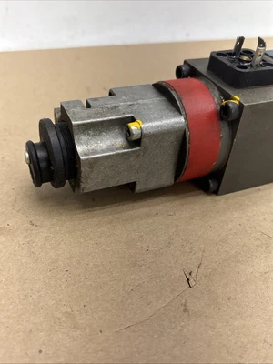 Used Bosch BOSCH  REXROTH  0811402012 Valves/Fittings Indiana US | J&J Industrial Supply #1424193